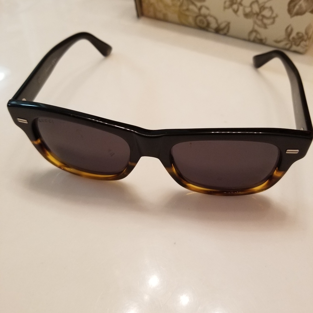 Gucci Sunglasses - Picture 7 of 7